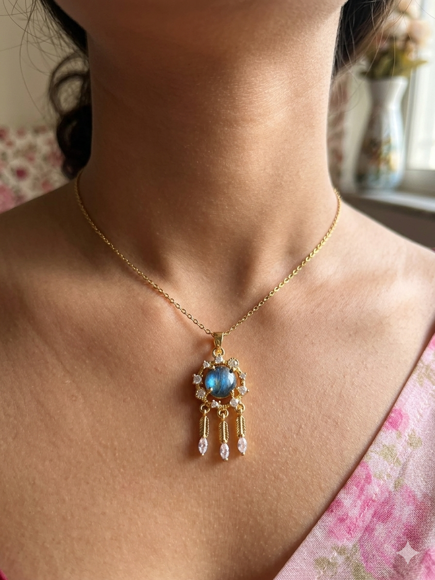 Star Dust Neckpiece with Hangings