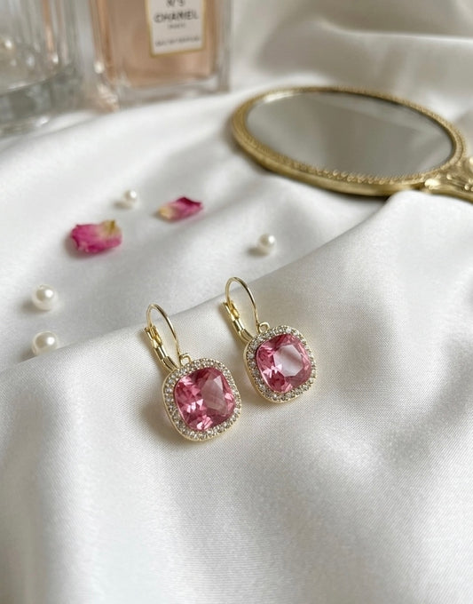 Beautiful Pink 🩷 Drop Earrings